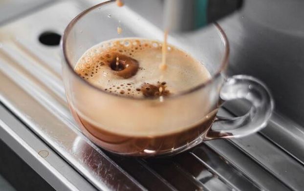 espresso maken met een volautomatische machine